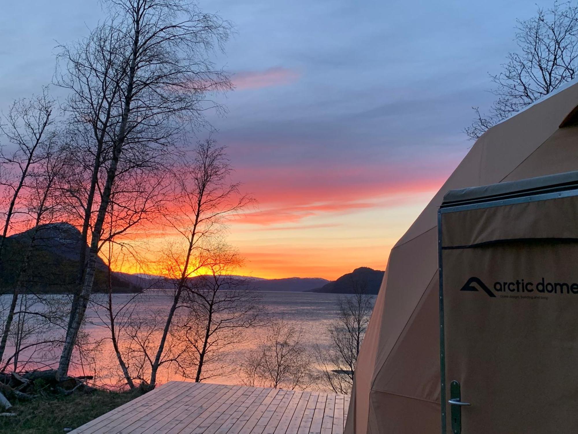 Fugelvagen, Cabins And Glamping Alvund Экстерьер фото