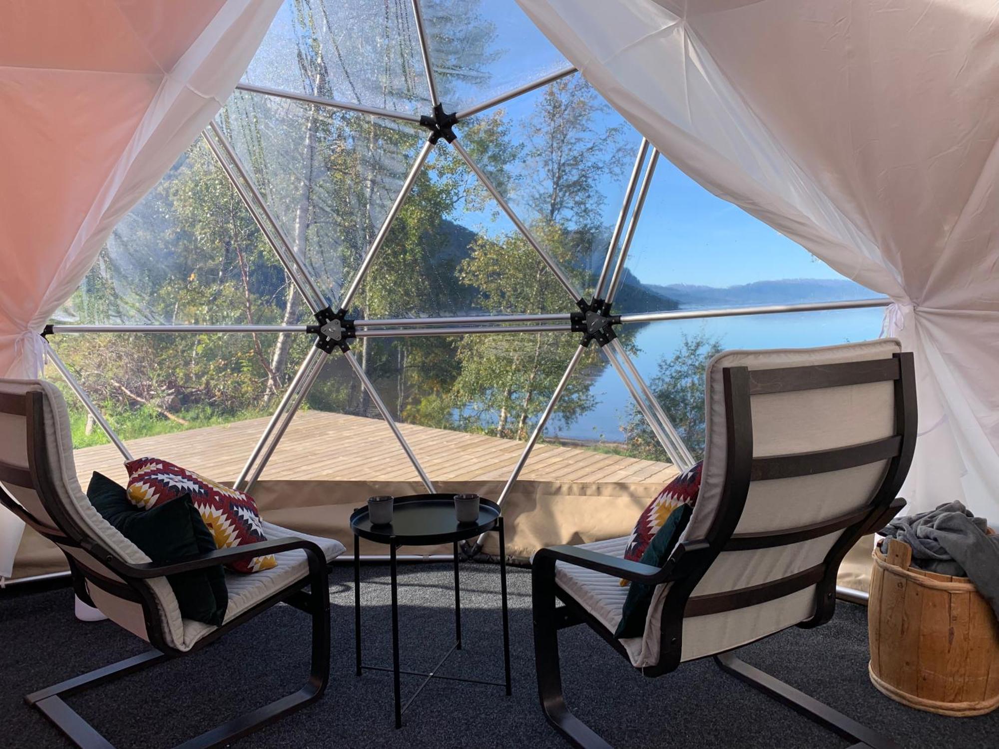 Fugelvagen, Cabins And Glamping Alvund Экстерьер фото